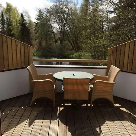 Moderne Maisonette-Wohnung Am Karpfenteich; Modern Apartment With View Of The Carp Pond Barmstedt Extérieur photo