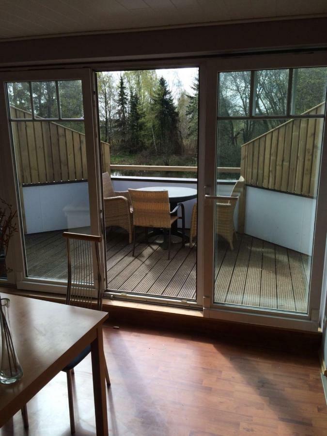 Moderne Maisonette-wohnung Am Karpfenteich; Modern With View Of The Carp Pond Apartment